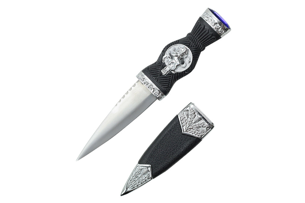 7.25-inch overall Dirk with lion handle and blue gem