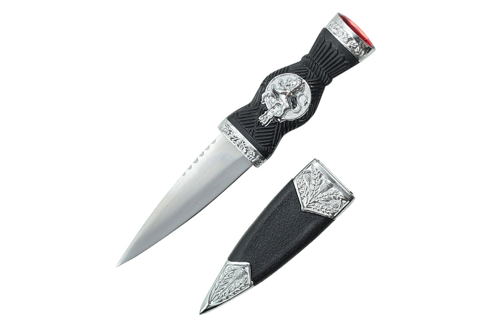 7.25-inch overall Dirk with lion handle and red gem